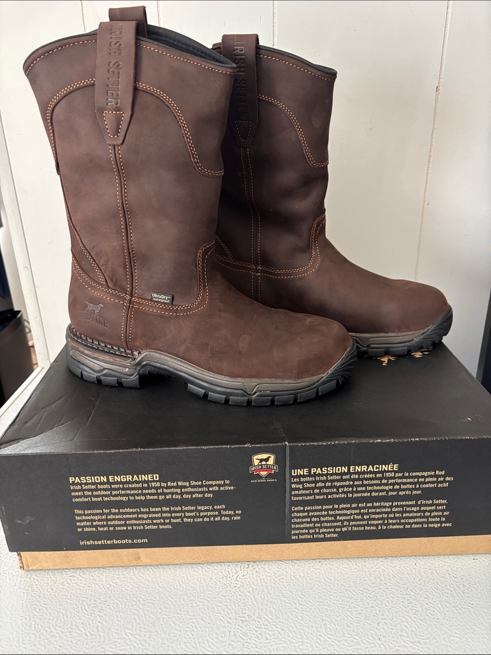 Irish Setter Brown Pull-On Leather Western Work Boots - NEW
